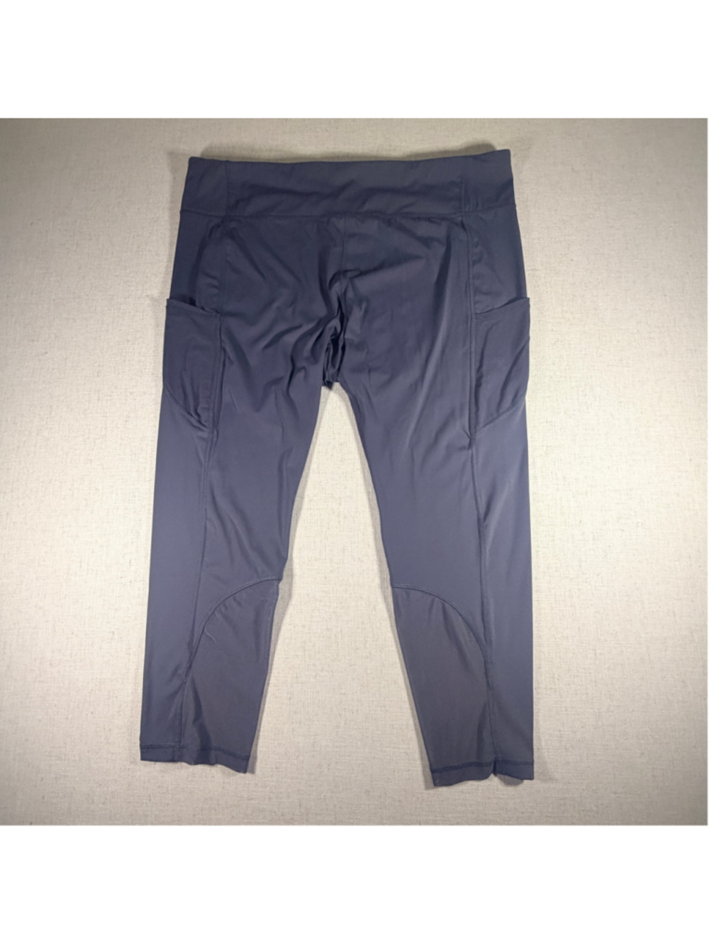 Athletic Works Women’s Mesh Inset Capri Leggings Pockets Slate Grey 2X 20W-22W C
